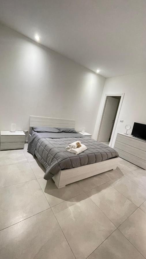 Al Quattordici Apartment Brindisi Luaran gambar